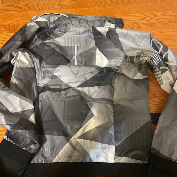 Nike running jacket - Picture 2 of 5
